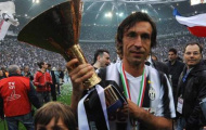 Việc đầu tiên tân binh của Juventus làm là xin chữ ký Andrea Pirlo