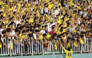 Hai mặt của bóng đá