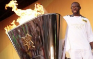 Video: Fabrice Muamba rước đuốc Olympic