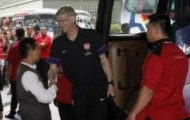 Chùm ảnh: Arsenal đổ bộ xuống Malaysia du đấu