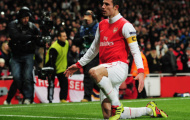 Man City có cần chiêu mộ Van Persie?