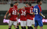 Bebe làm bóng, Kagawa ghi bàn, M.U hạ Shanghai Shenhua