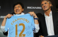 Tới Bắc Kinh, Man City “hớp hồn” fan cuồng Jackie Chan