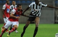Video giao hữu: Quả đá phạt tuyệt đẹp của Ryan Taylor giúp Newcastle vượt qua Braga
