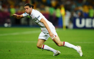 Liverpool mệt mỏi vì Carroll