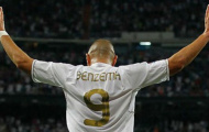 Phát hiện: Benzema giằng xé giữa 'số 9' và 'số 10'