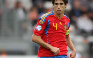 Barca “đầu hàng” vụ Martinez, chuyển hướng sang Agger