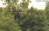 Video: Thị trưởng London bay cùng Olympic
