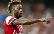Tại sao Arsenal phải giữ bằng được Alex Song?