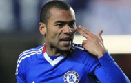 Nếu trả 200.000 bảng/tuần, PSG sẽ có Ashley Cole