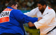 Võ sỹ khổng lồ hơn 200kg tại Olympic London