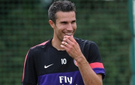 Mancio từ bỏ thương vụ Van Persie: Thời cơ của Man United