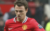 Evans tập nhẹ trở lại, United dịu cơn đau đầu ở hàng thủ