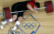 Video: VĐV người Đức Matthias Steiner suýt chết vì tai nạn
