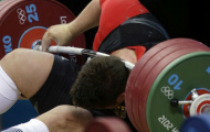 Nhà vô địch Olympic 2008 suýt chết vì tai nạn