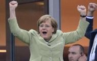 Thủ tường Đức Angela Merkel muốn ăn tối cùng Del Bosque