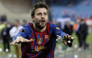 Pique 'lôi kéo' Alex Song rời Arsenal gia nhập Barca
