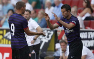Song sát Podolski - Giroud sẽ xóa mờ Van Persie