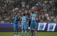Uất ức thua Juve, Napoli từ chối lên nhận giải