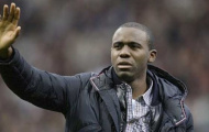 'Cầu thủ bệnh tim' Fabrice Muamba chính thức giải nghệ