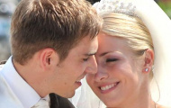 Philipp Lahm đón quý tử đầu lòng