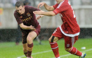 Adam Johnson bị đánh giá thấp và không được coi trọng