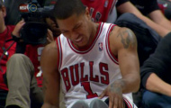 Derrick Rose 'chết lặng' khi biết mình bị đứt dây chằng đầu gối