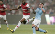 Video: Chiêm ngưỡng khả năng chuyền bóng đỉnh cao của Alex Song trong màu áo Arsenal