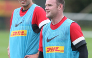 Coi chừng Rooney hủy hoại Van Persie!