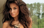 Nàng “Larissa Riquelme” của Ba Lan cởi đồ trên Playboy