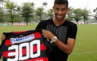 Video: Pha bỏ lỡ khó tin của Leo Moura (Flamengo) v Vasco