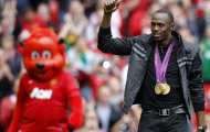 Usain Bolt làm lu mờ Van Persie