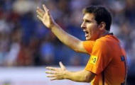 Video La Liga: Một mình TM Fernández 'khóa chân' cả Iniesta và Leo Messi