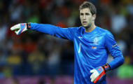 Spurs từ chối Stekelenburg để hoàn thành thương vụ Lloris