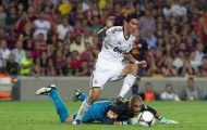 Video: Victor Valdes 2005-2012 - Trưởng thành từ trong sai lầm