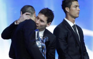 Chùm ảnh: Ronaldo ngậm ngùi nhìn Iniesta đăng quang