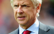 Bất chấp sức ép, giáo sư Wenger còn lâu mới nghỉ hưu!