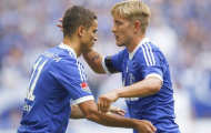 Afellay có màn ra mắt trong chiến thắng của Schalke 04 trước Augsburg