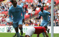 Manchester City tính đường giữ chân Joleon Lescott