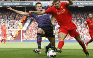 Jenkinson xứng đáng thay thế cả Johnson lẫn Sagna