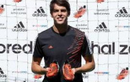 Video: Kaka giới thiệu mẫu sản phẩm giày mới cho Adidas Predator Lethal Zone