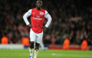 Sagna bất mãn, Arsenal xoa dịu bằng “quà”