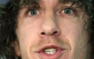 Video: Carles Puyol tập luyện đã không còn đeo mặt nạ
