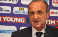 Rossi quay lại công kích Fiorentina