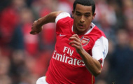 Juventus tiếp tục ngã giá cho Walcott