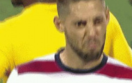 VIdeo: Gương mặt biểu cảm siêu hài của Clint Dempsey