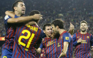 Man City muốn mua cả Xavi và Adriano của Barca