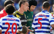 Video: Anton Ferdinand không thèm bắt tay Terry và Ashley Cole