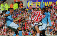 Mancini mỉa mai Crouch nên sang Mỹ chơi bóng rổ