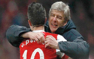Wenger bỗng dưng nhớ... Van Persie